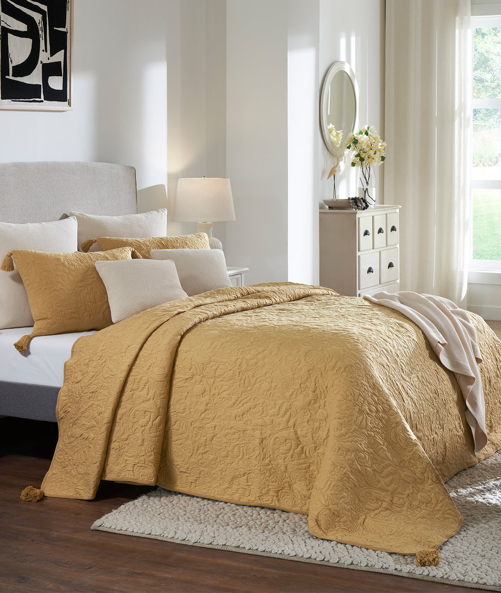 Summer Beauty Medium Beige Melange Color 100% Cotton Knitted King Size Bed  Cover with Pillow Cover Set