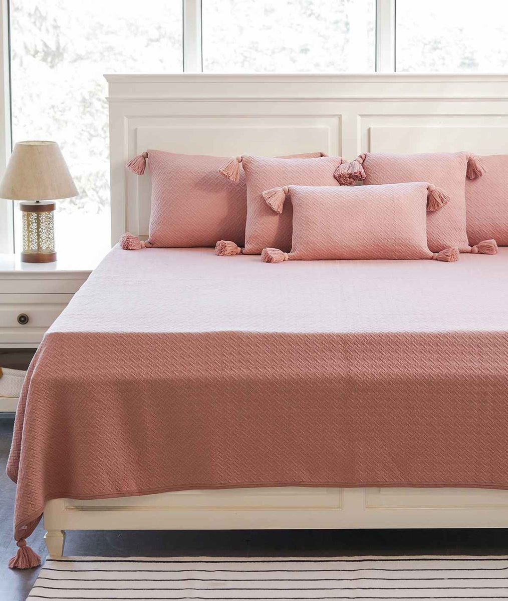 100 Cotton Knitted King Size Bed Cover with 2 Pillow Cover & 3 Cushion