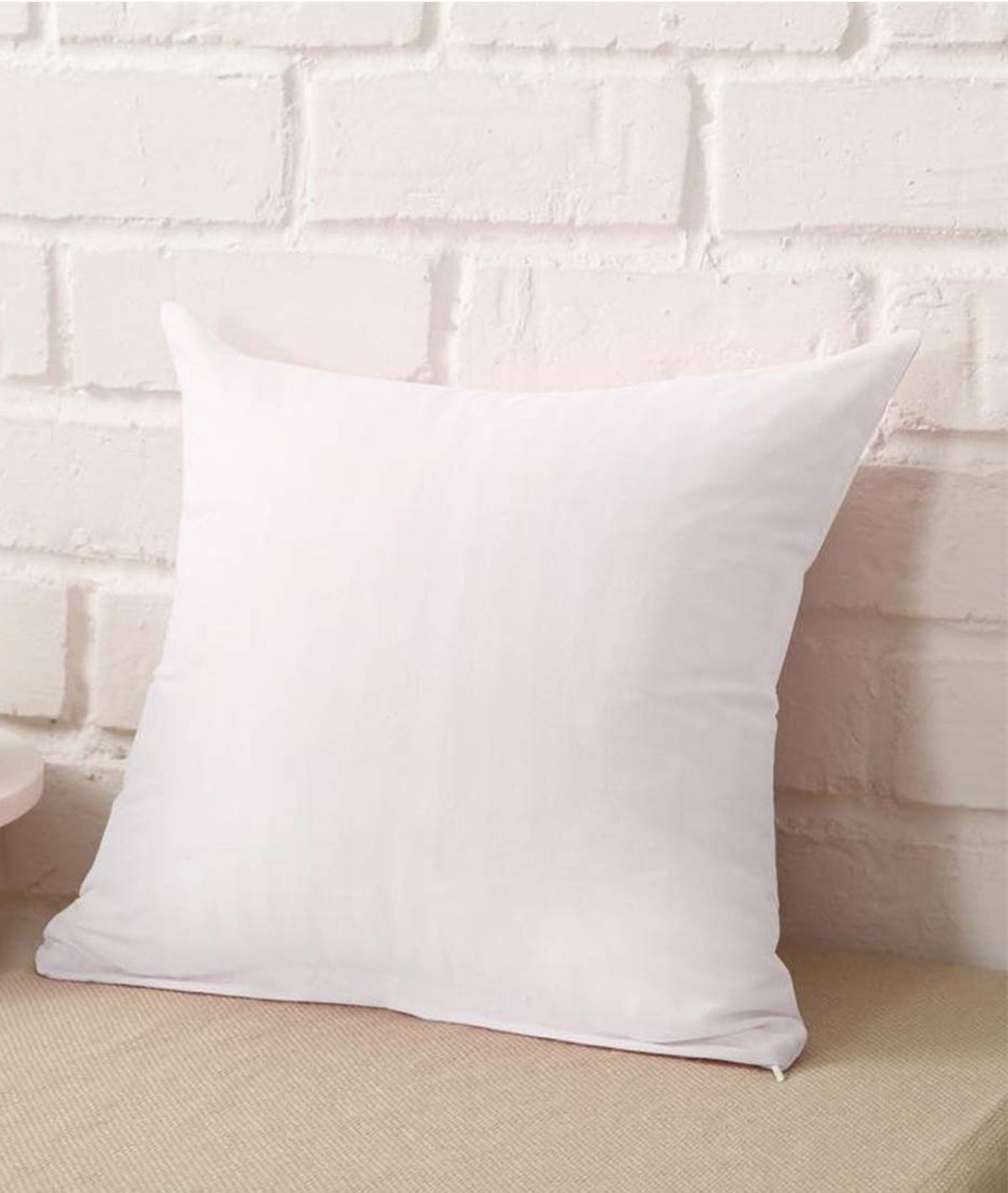 Pluchi Square Cushion Filler (61 cm x 61 cm) (24" x 24")