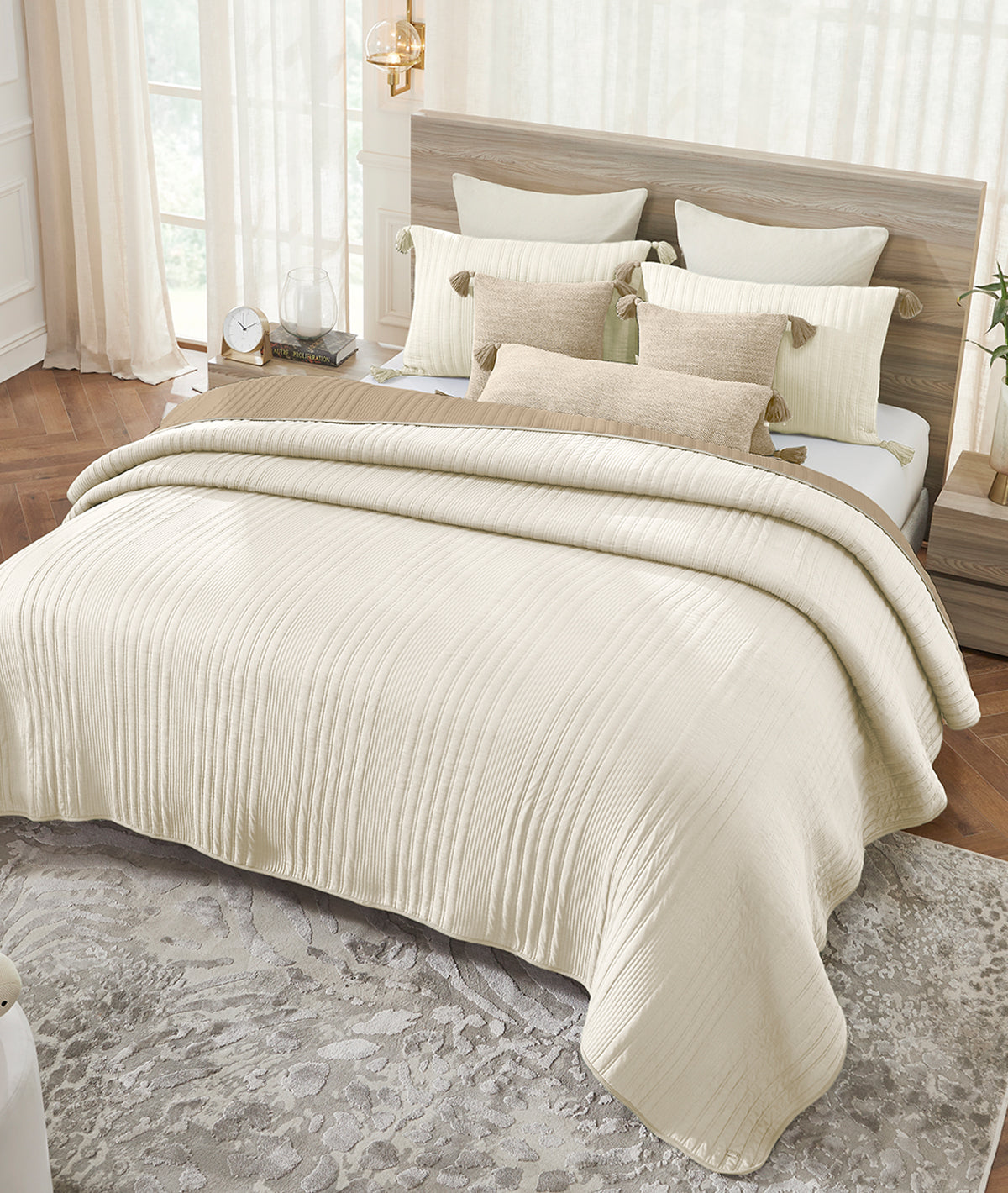 Bella Natural Dyed & Pale Whisper 100% Cotton Knitted With Polyester Filled King Size Bed Cover With 2 Pillow Covers And 3 Cushion Covers (Set Of 6 Pcs)