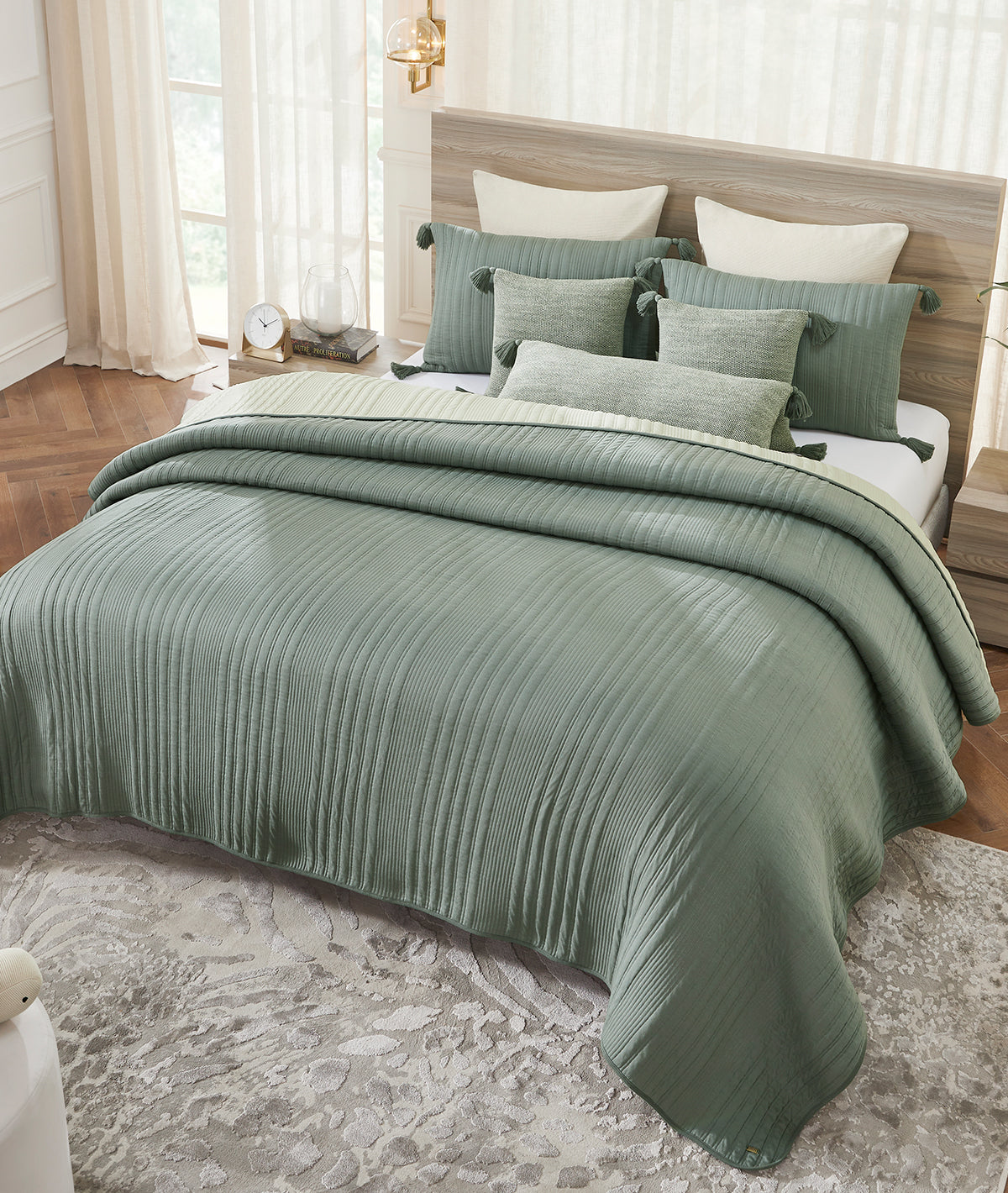 Bella Ryegrass & Silver Green 100% Cotton Knitted With Polyester Filled King Size Bed Cover With 2 Pillow Covers and 3 Cushion Covers (Set Of 6)