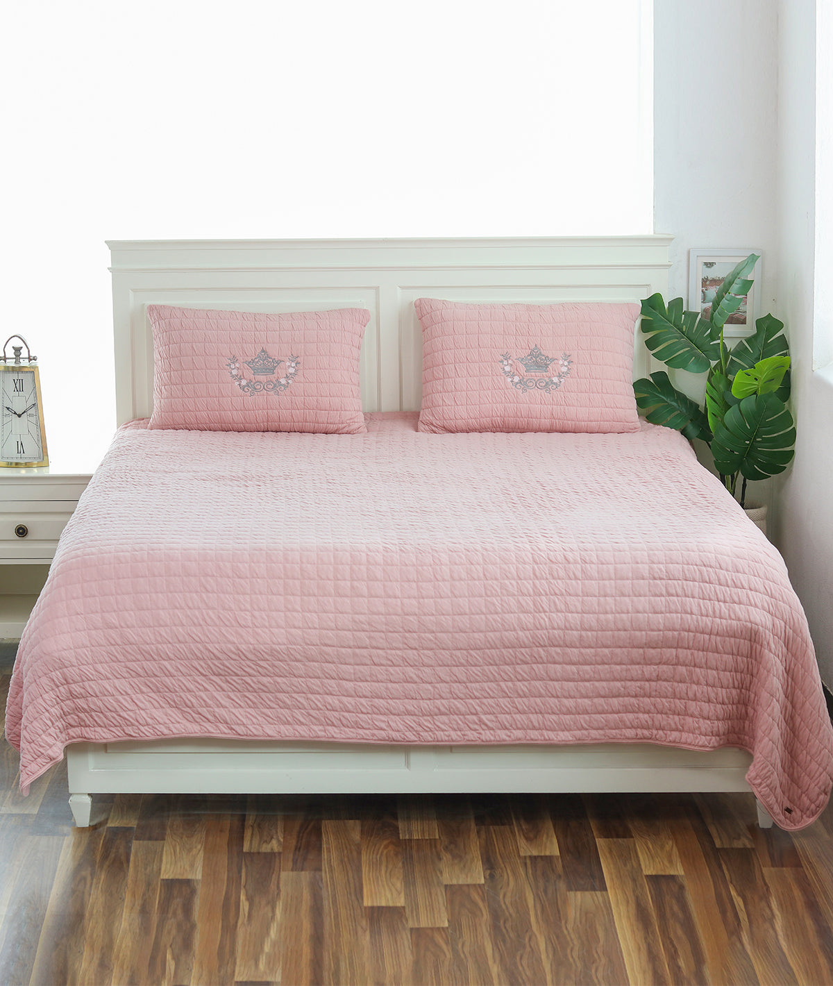 Mathilde Cameo Pink 100% Cotton Knitted With Polyester Filled King Size Bed Cover With 2 Pillow Covers (Set of 3 Pcs)