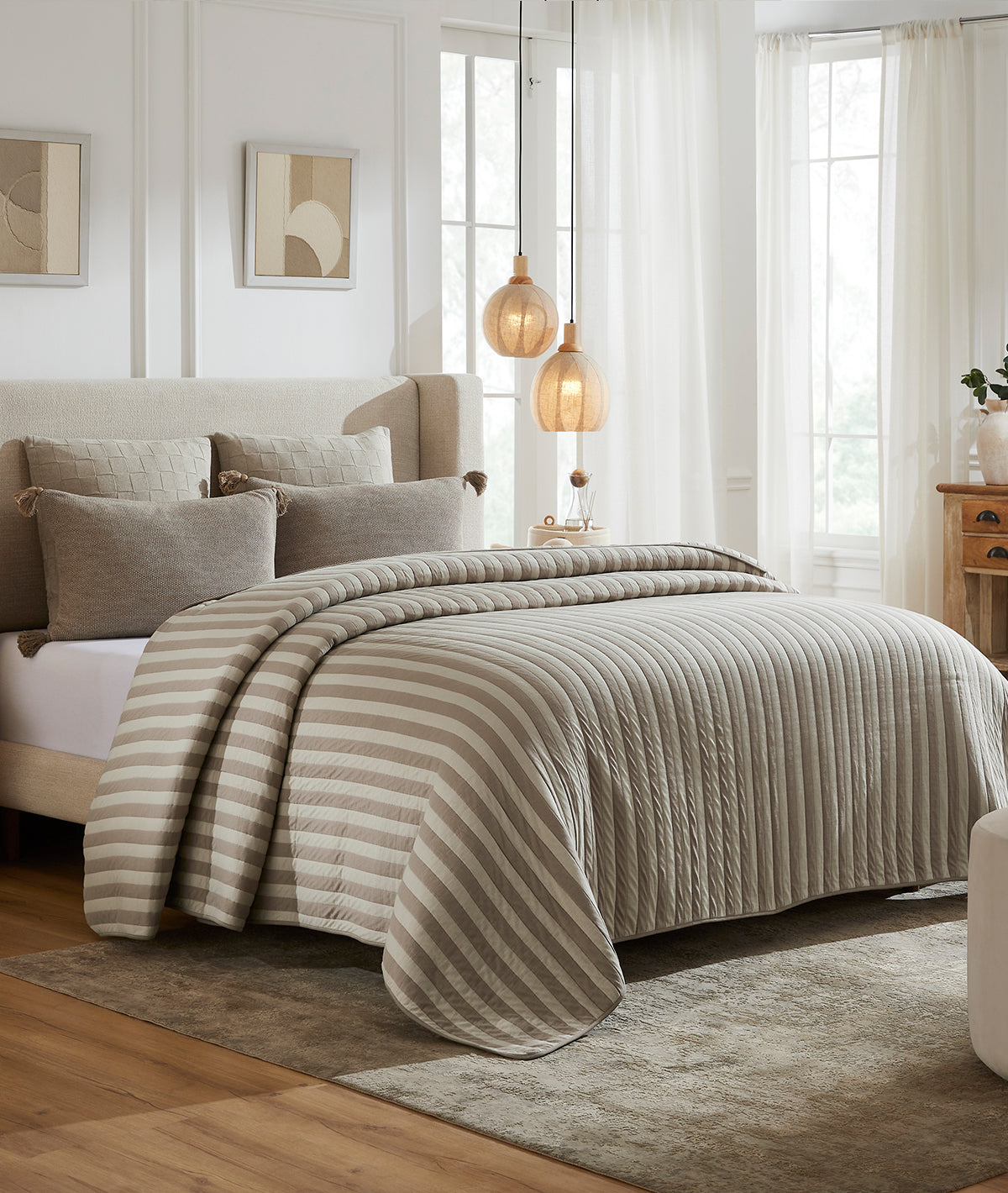 Highs & Lows Stone & Pale Whisper 100% Cotton Knitted With Polyester Filled King Size Bed Cover With 2 Pillow Covers (Set of 3Pcs)
