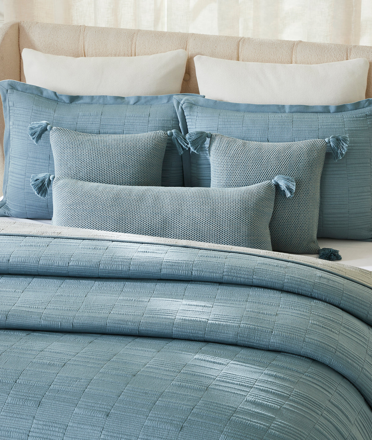Harriet Cadet Blue & Alice Blue 100% Cotton Knitted With Polyester Filled King Size Bed Cover With 2 Pillow Covers And 3 Cushion Covers (Set Of 6)