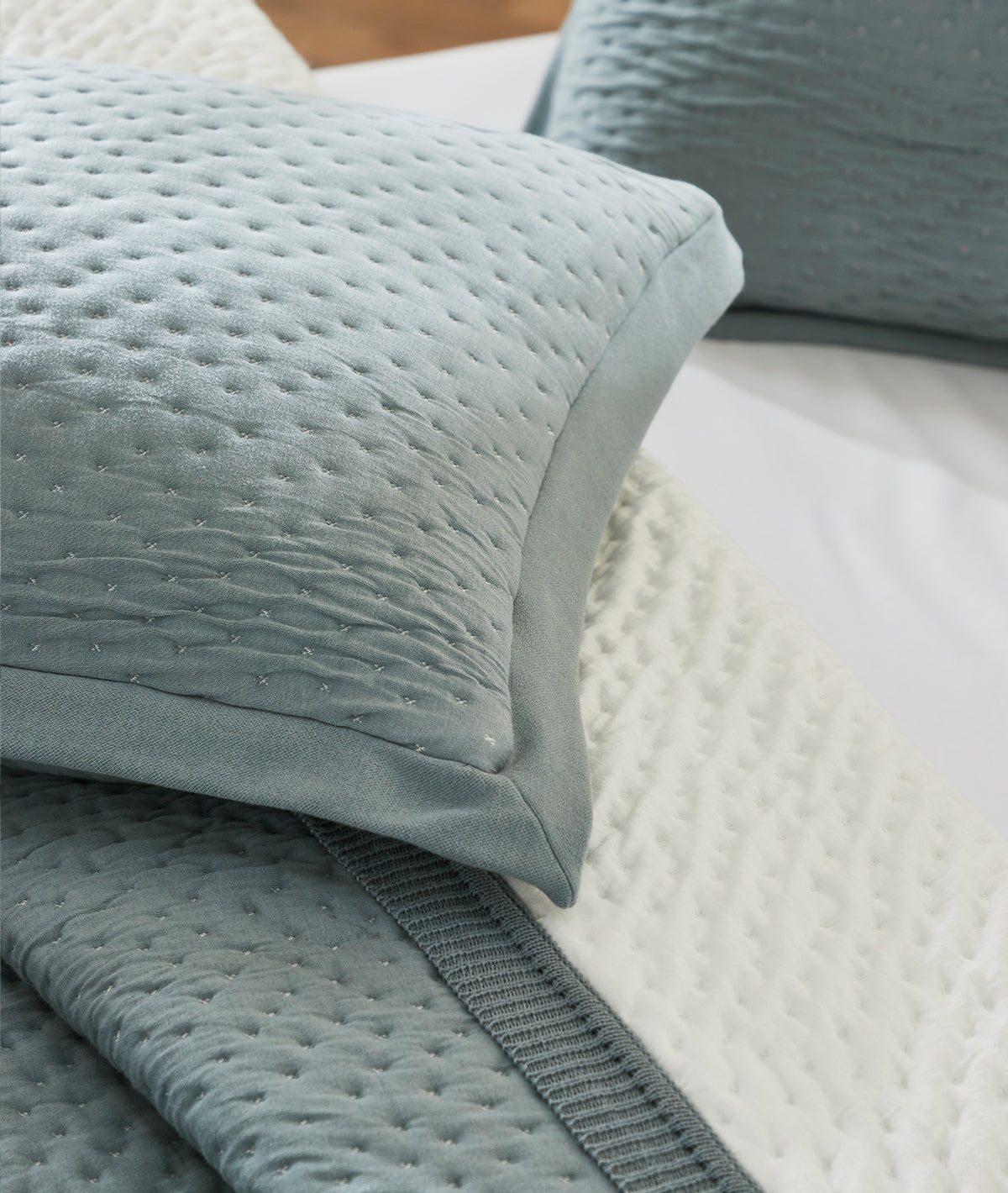Hazel Blue Grey & Ivory 100% Cotton Knitted With Polyester Filled King Size Bed Cover With 2 Pillow Covers (Set of 3Pcs)