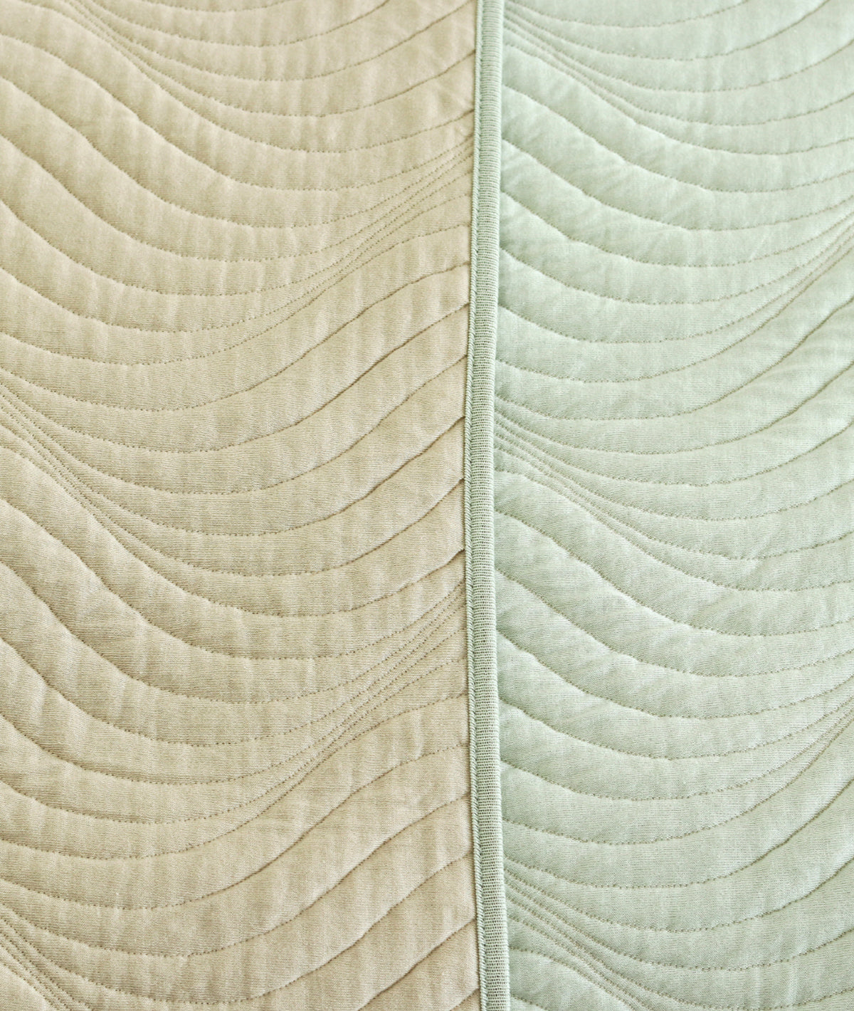 Iris Mint Cream & Silver Birch 100% Cotton Knitted With Polyester Filled King Size Bed Cover With 2 Pillow Covers (Set of 3 Pcs)
