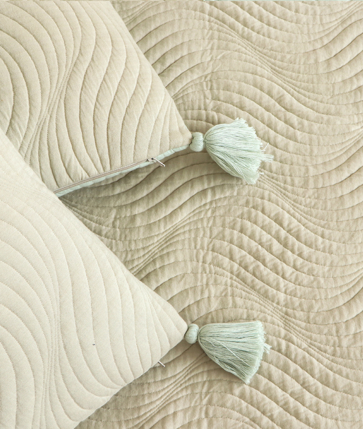 Iris Mint Cream & Silver Birch 100% Cotton Knitted With Polyester Filled King Size Bed Cover With 2 Pillow Covers (Set of 3 Pcs)