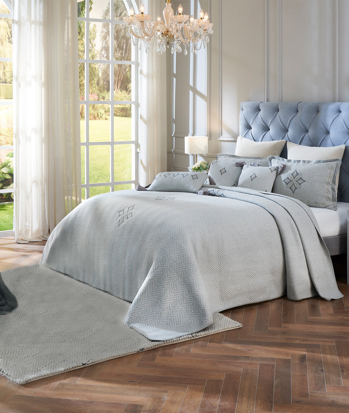 Sofia Embroiderd Bed Cover 100% Cotton Knitted With Polyester Filled King Size Bed Cover With 2 Pillow Covers And 3 Cushion Covers (Set Of 6)