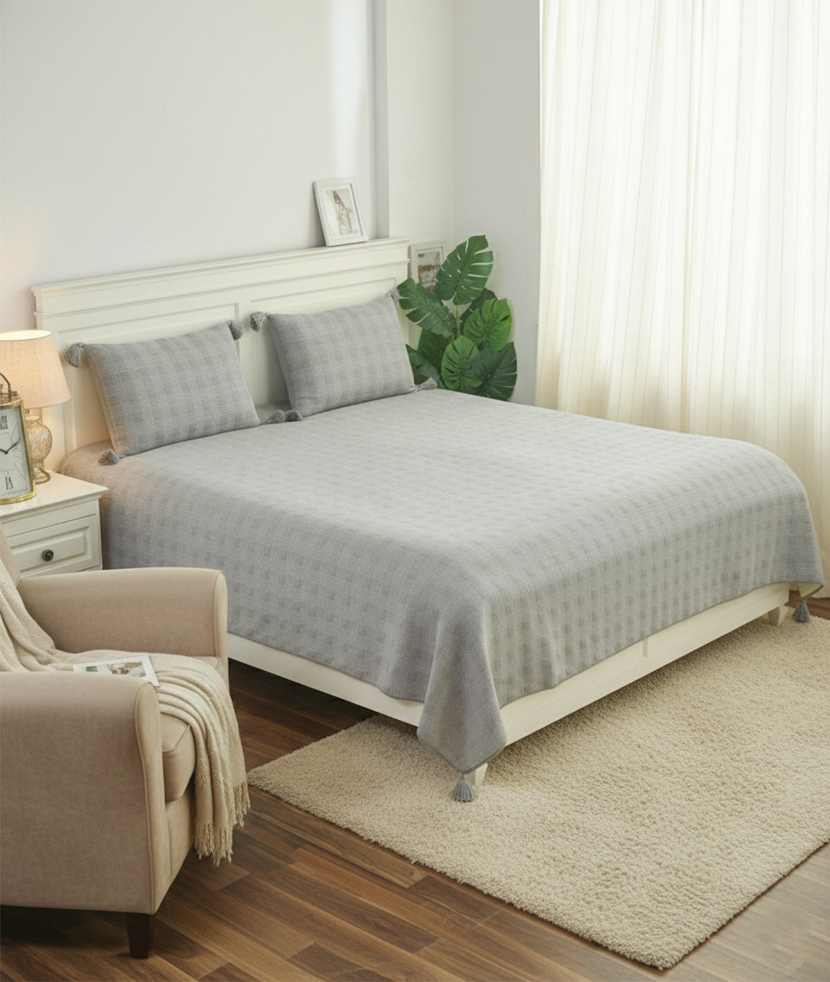 Tartan Check 100% Cotton Knitted With Polyester Filled King Size Bed Cover With 2 Pillow Covers(Set of 3 Pcs)