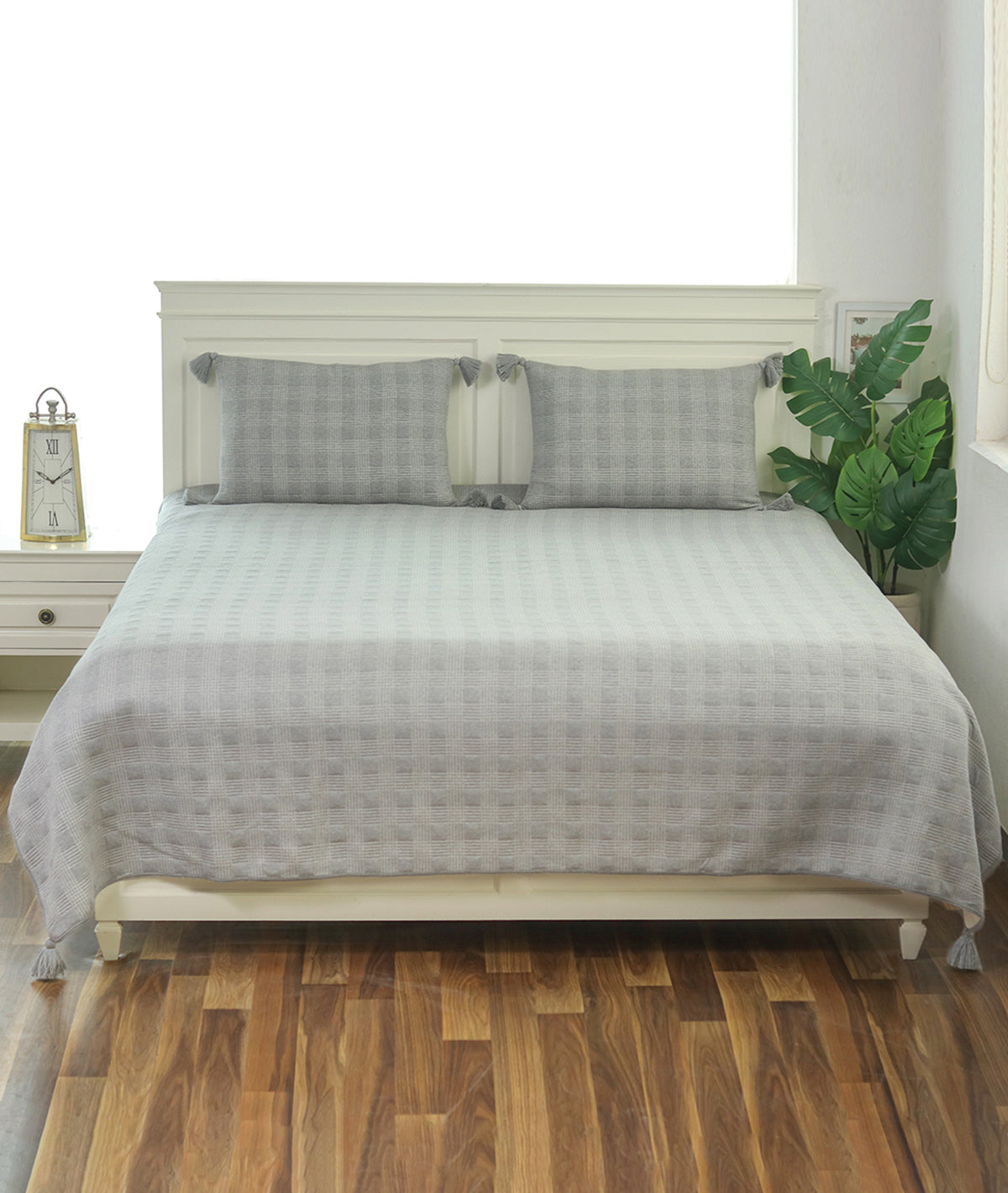Tartan Check 100% Cotton Knitted With Polyester Filled King Size Bed Cover With 2 Pillow Covers(Set of 3 Pcs)
