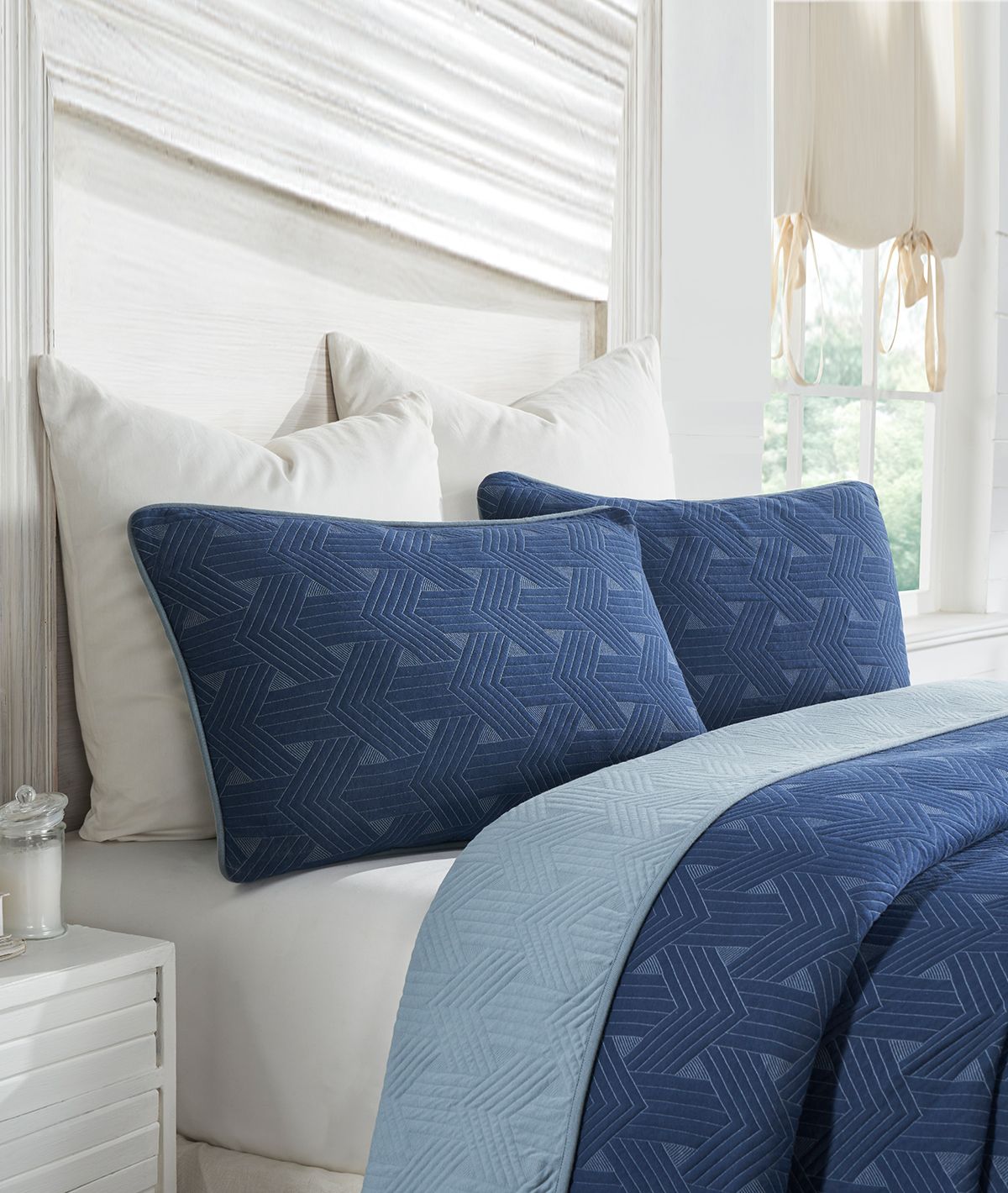 Parquet Blue Grey & Navy 100% Cotton Knitted With Polyester Filled King Size Bed Cover With 2 Pillow Covers (Set of 3 Pcs)