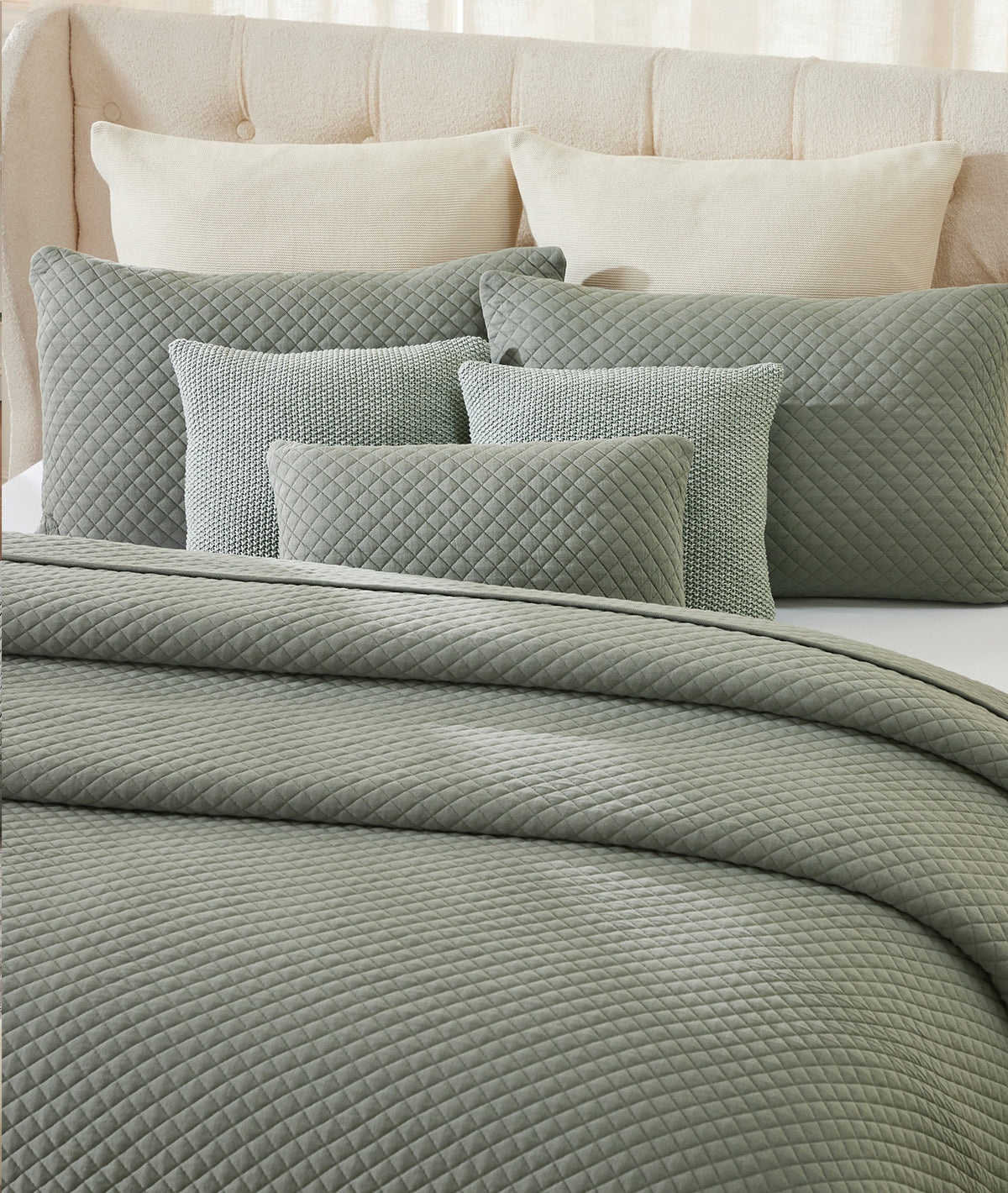 Vivian Fossil 100% Cotton Knitted With Polyester Filled King Size Bed Cover With 2 Pillow Covers And 3 Cushion Covers (Set Of 6)