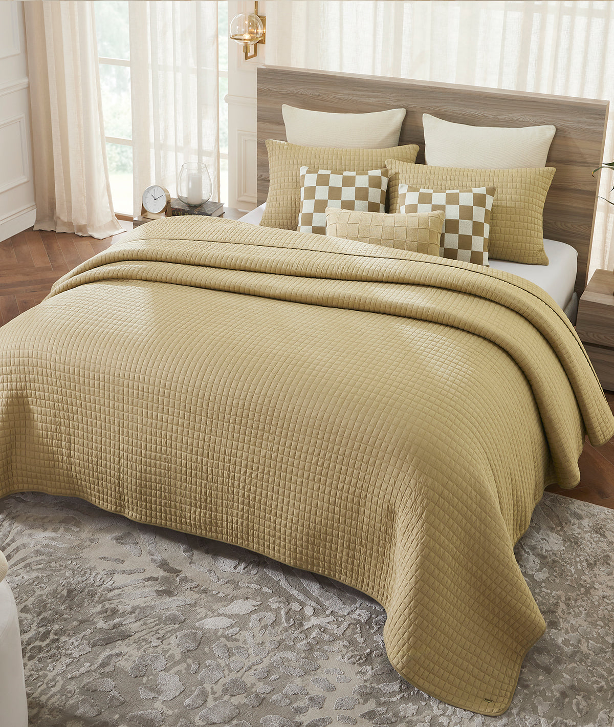 William Champagne 100% Cotton Knitted With Polyester Filled King Size Bed Cover With 2 Pillow Covers and 3 Cushion Covers (Set Of 6)
