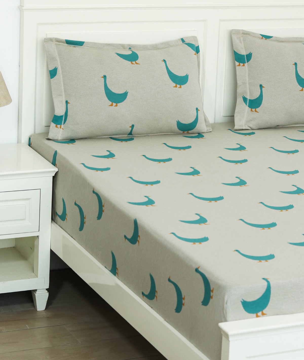 Duck Light Beige & Turquoise Cotton Knitted King Size Double Bed Fitted Sheet With 2 Pillow Covers Set