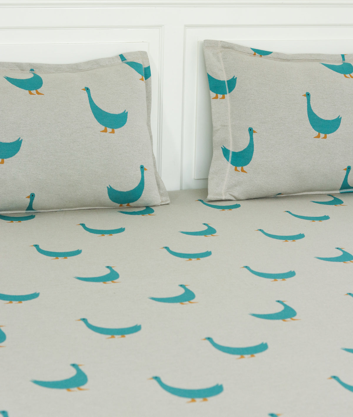 Duck Light Beige & Turquoise Cotton Knitted King Size Double Bed Fitted Sheet With 2 Pillow Covers Set