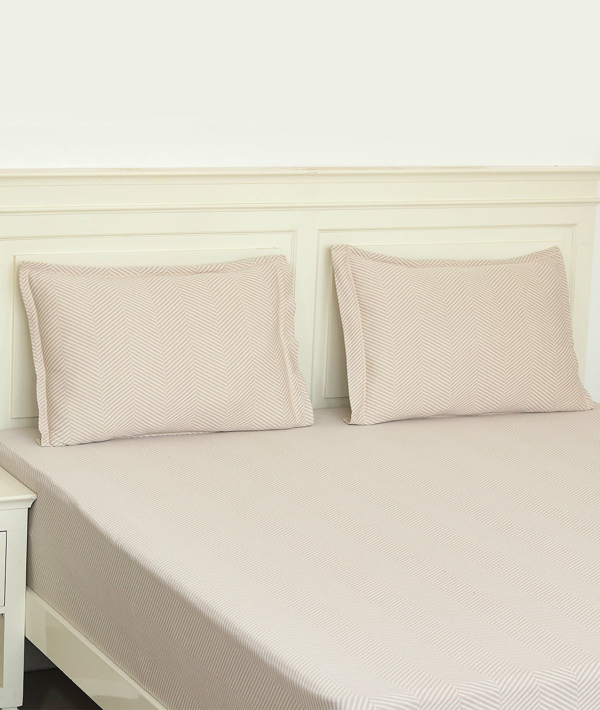 Herringbone Pale Whisper & Natural Cotton Knitted King Size Double Bed Fitted Sheet With 2 Pillow Covers Set