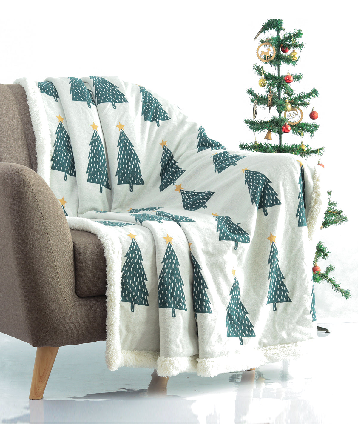Christmas Tree Cotton Knitted Kids Blanket with Warm Sherpa Fabric (Ivory, Green & Yellow)