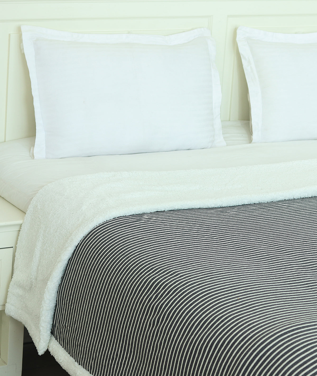 Stripe Ivory & Dark Grey Cotton Knitted Double Bed Blanket layered with Warm Sherpa