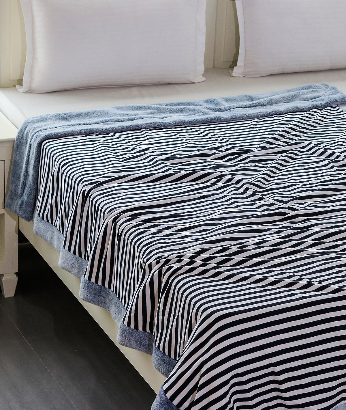 Stripe Navy & Off White Cotton Knit With Fur Blanket