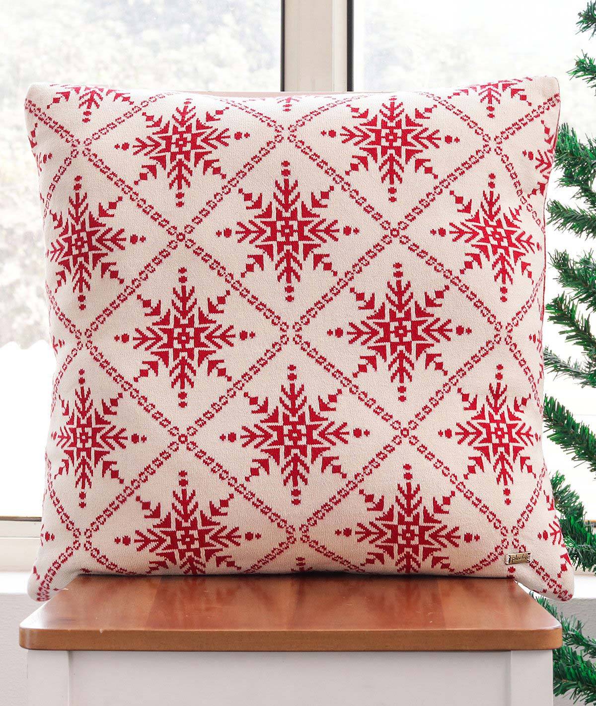 Red Star Cotton Knitted Decorative Natural & Red Color 20 x 20 Inches Cushion Cover